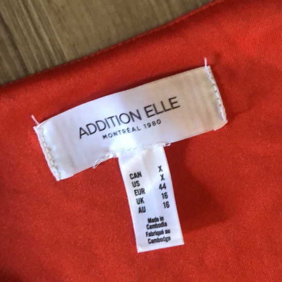 Flowing red dress - Picture 2 of 2